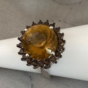 Amber and quartz ring